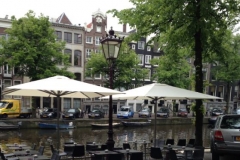 parasol-patio-wit-zandkleur