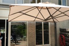 Parasols-Prostor-Uno-Muurt-Naturel